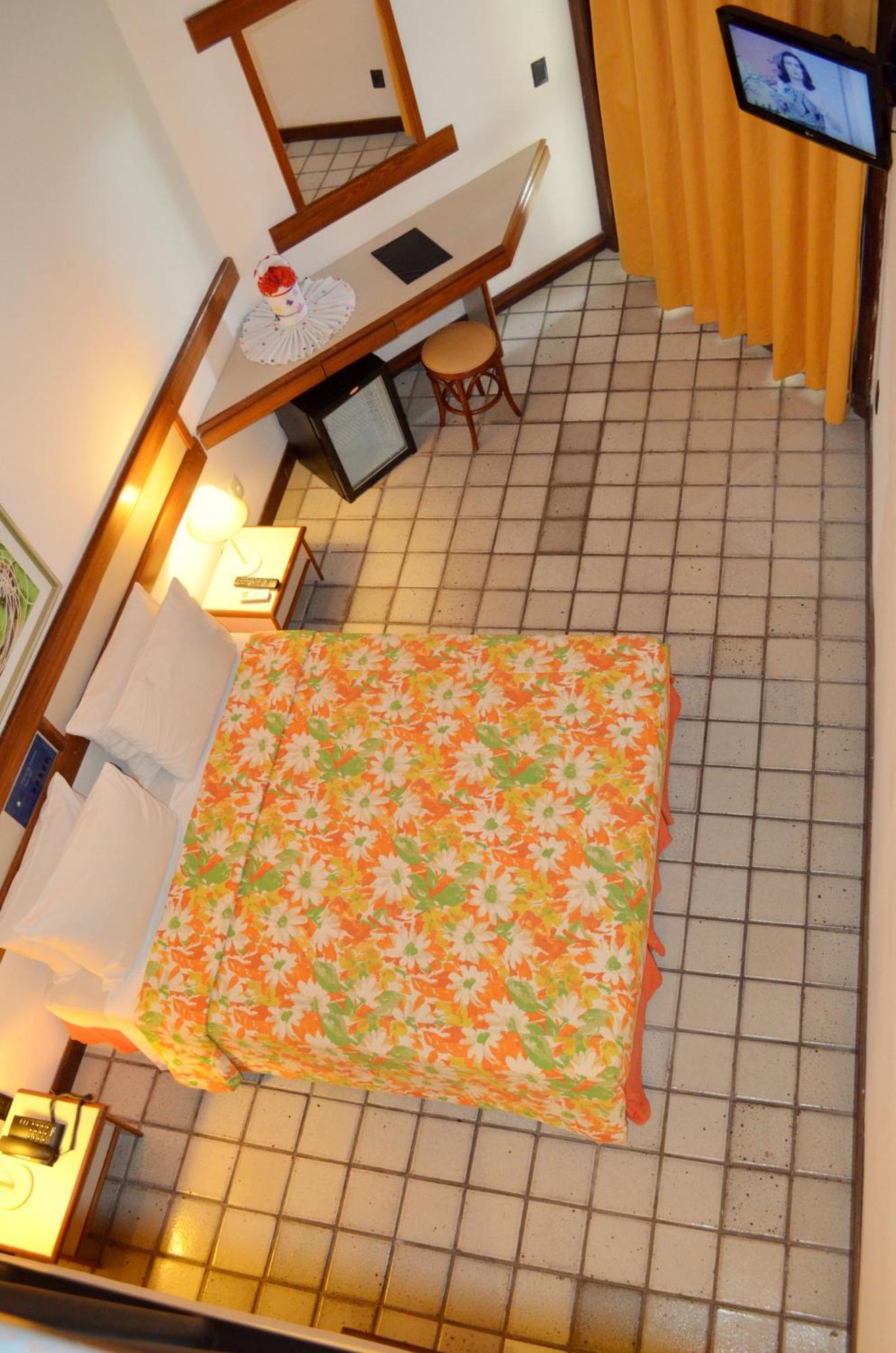 Family Room with Sea View,1282804612:JPEG