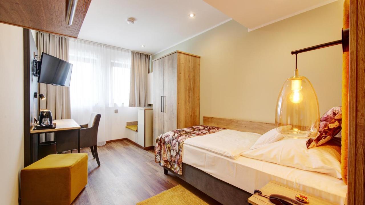 Superior Single Room,1225776071:JPEG