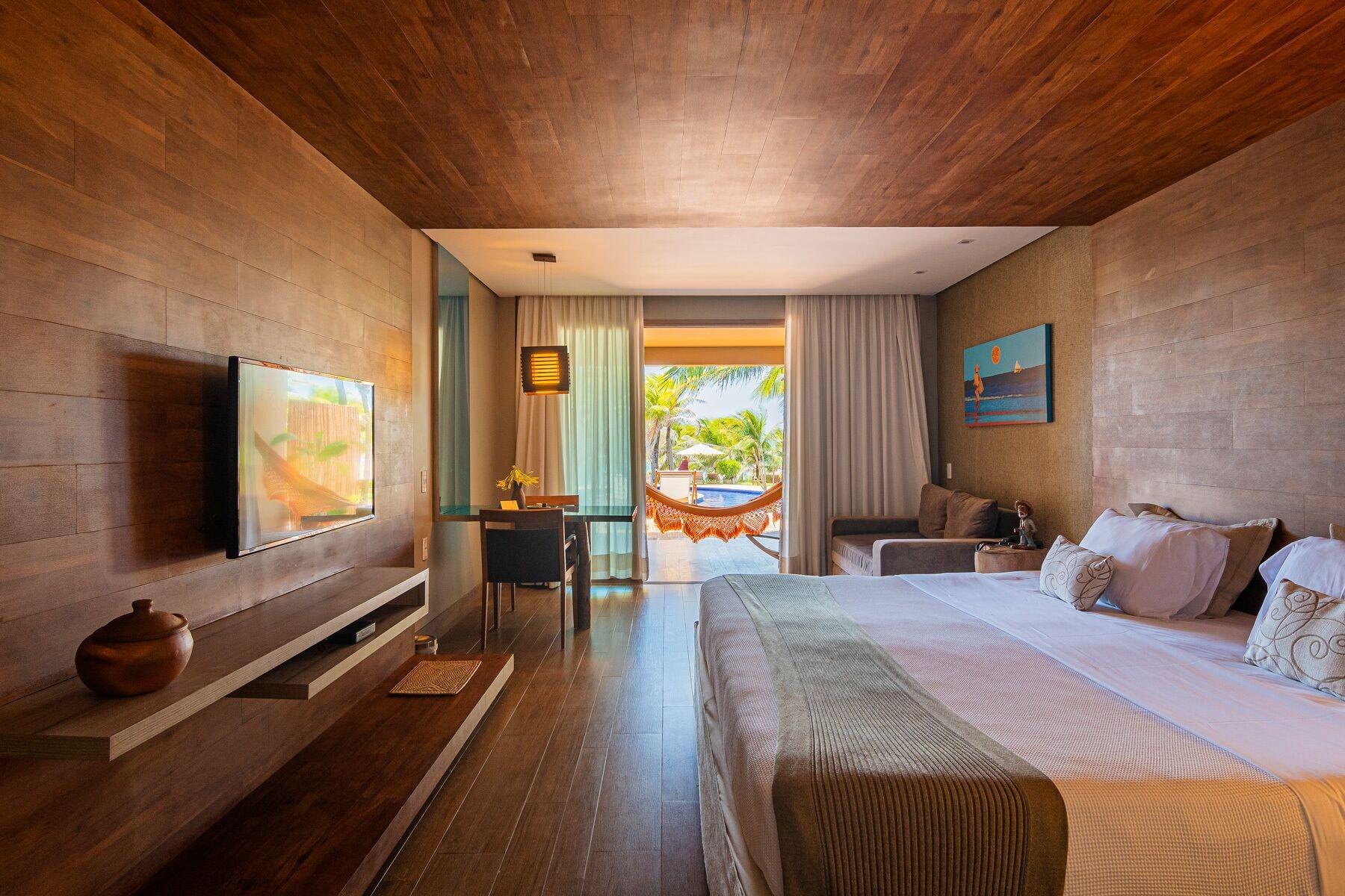 Suite Pool View