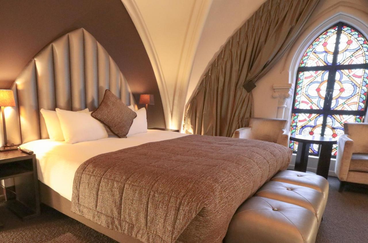 Deluxe Double Room Church area