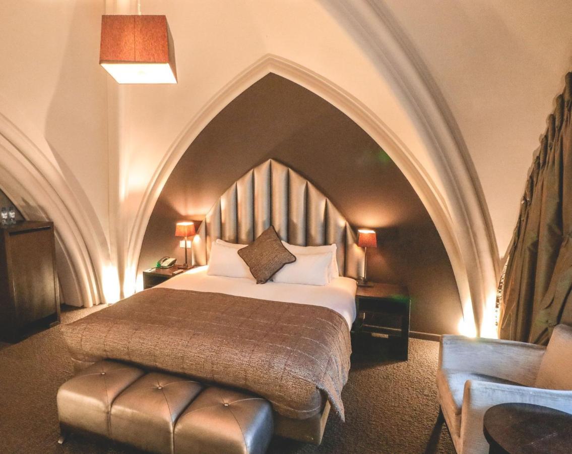 Deluxe Double Room Church area