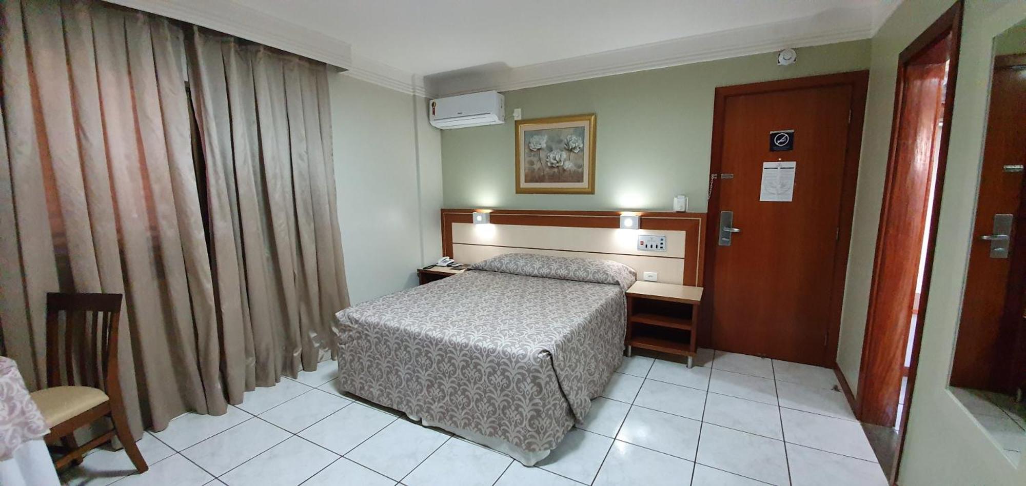 Double Room,945852775:JPEG