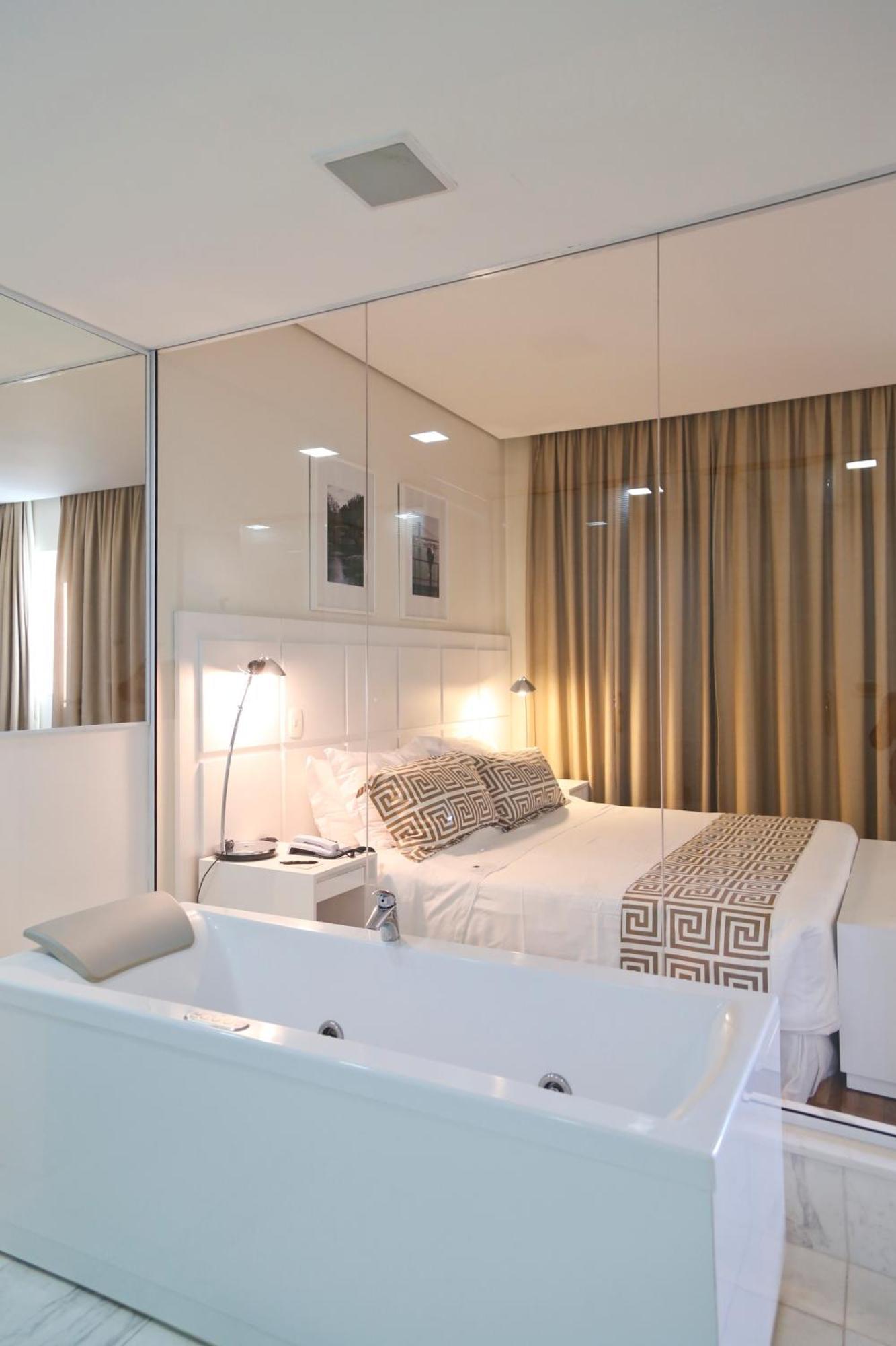Luxury Suite Spa Bath