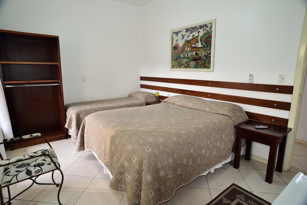 Standard Double or Twin Room,654362469:JPEG