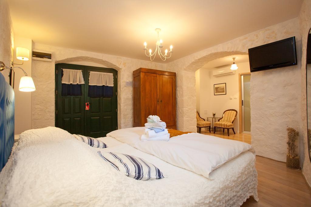 Double or Twin Room Ground Floor