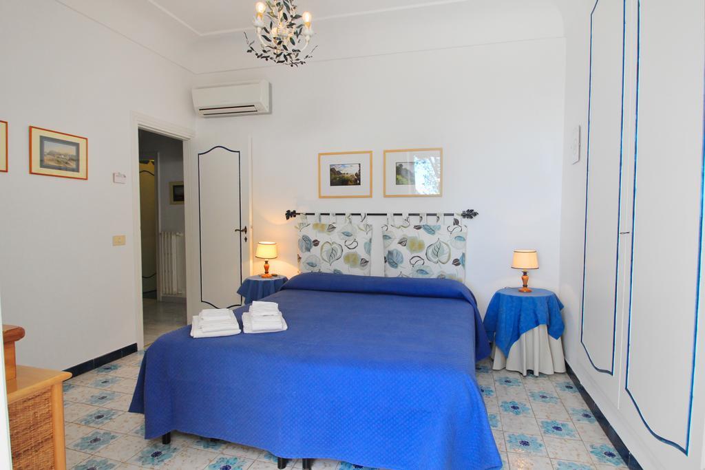 Double or Twin Room Terrace Sea View