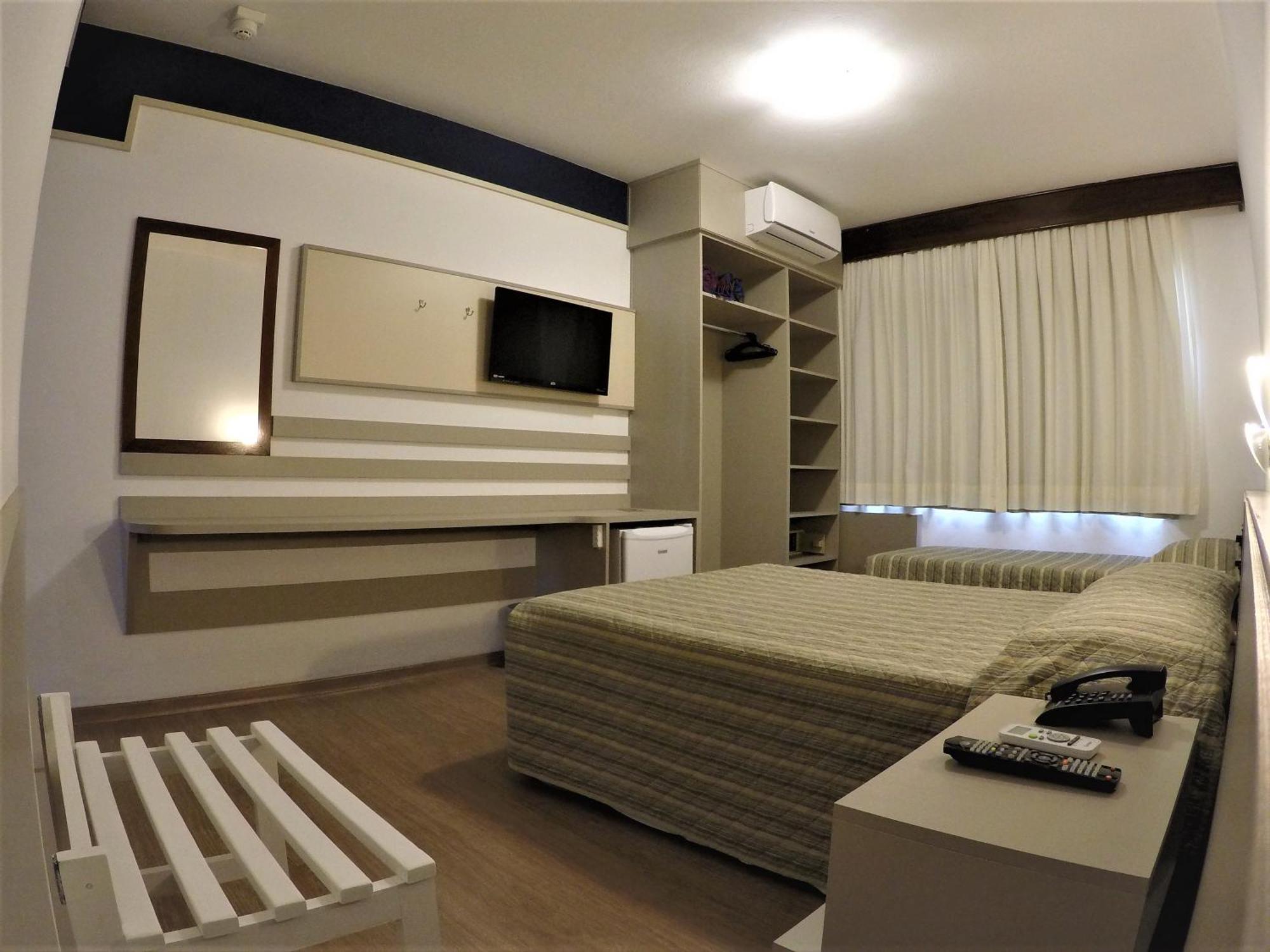 Triple Room,1221027949:JPEG
