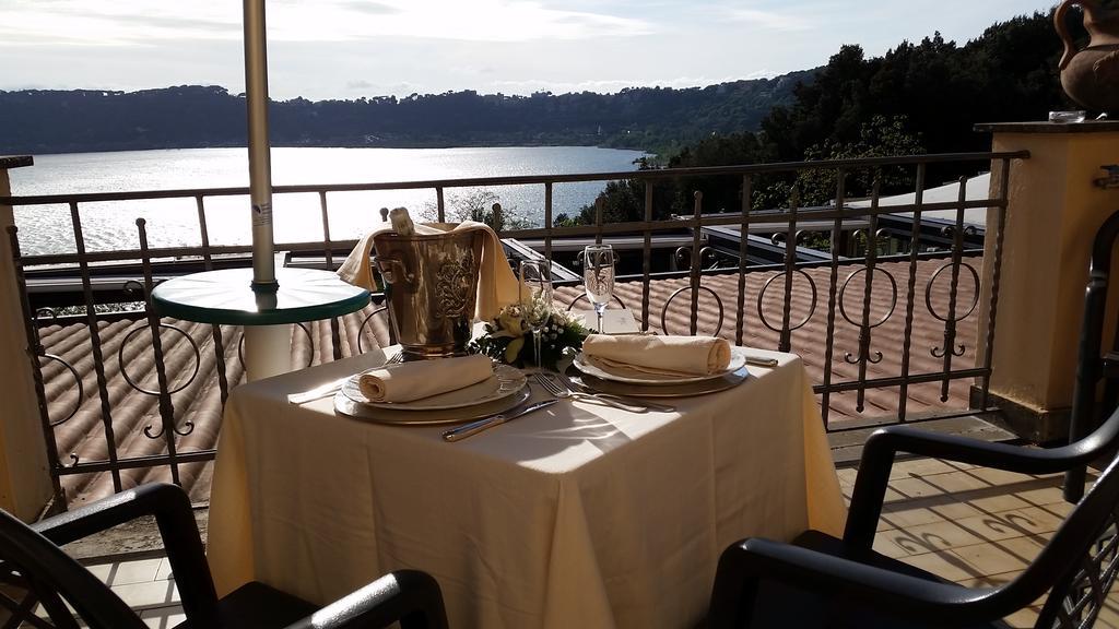 Double Room Lake View