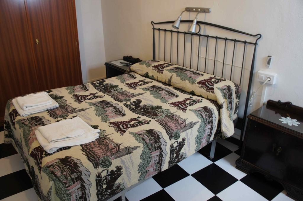 Standard Double Room,519051210:JPEG