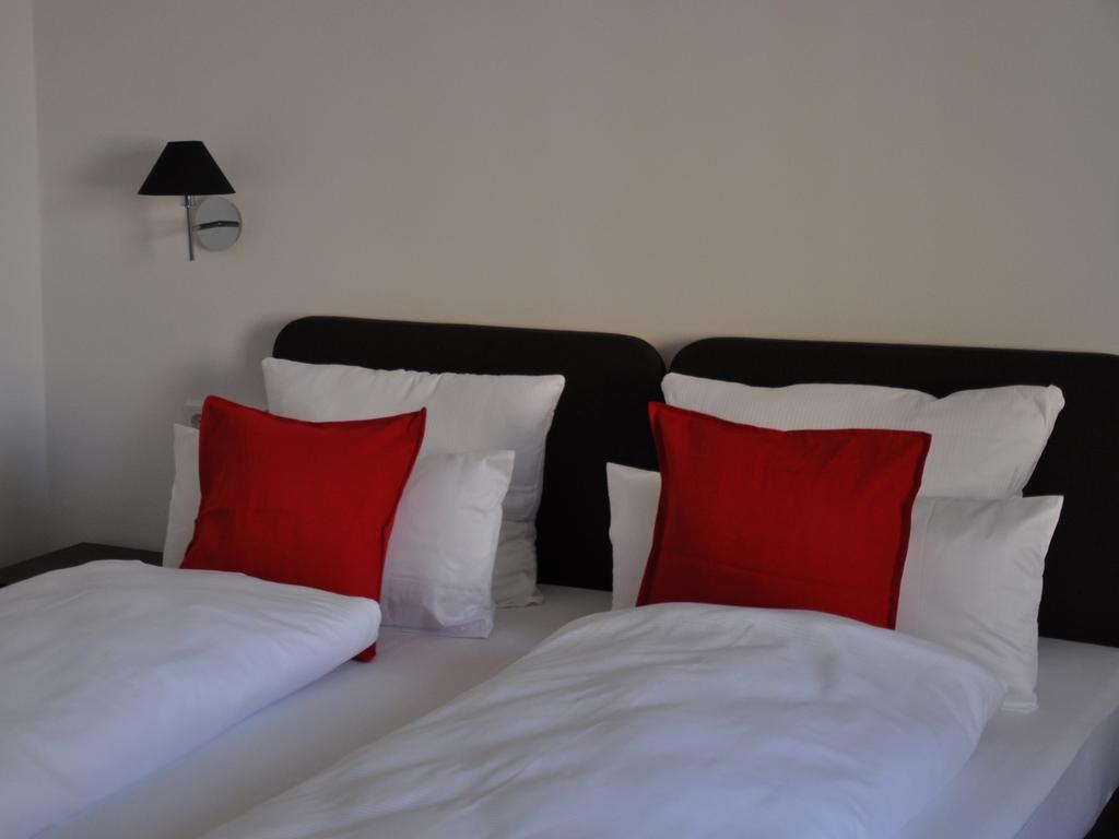 One-Bedroom Apartment Annex4