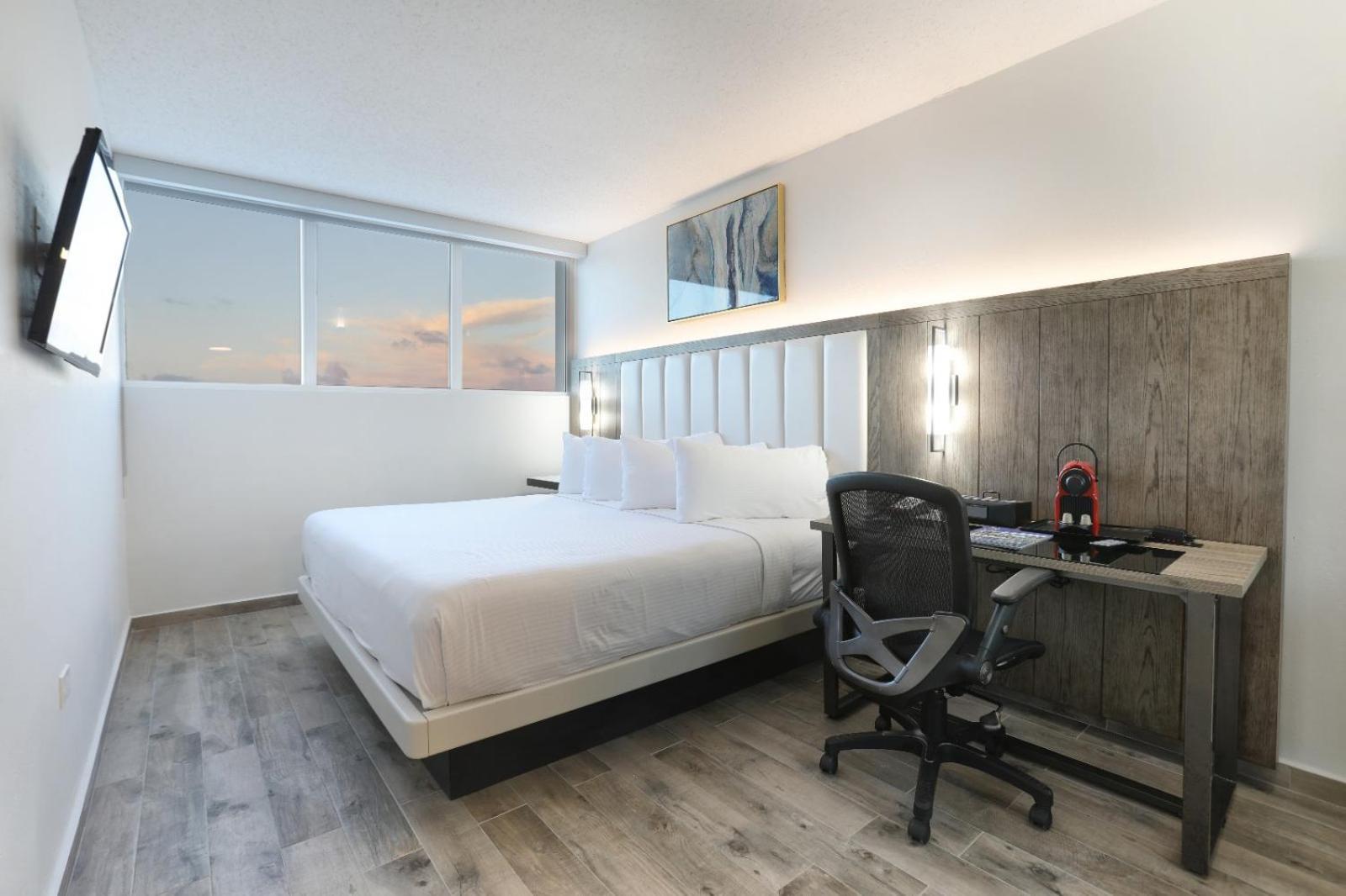 King Room,1590343241:JPEG