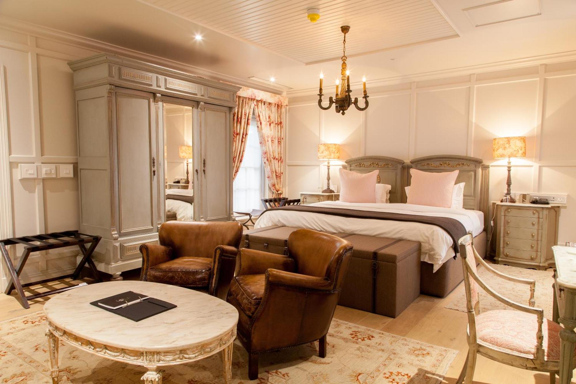 Classic Room
