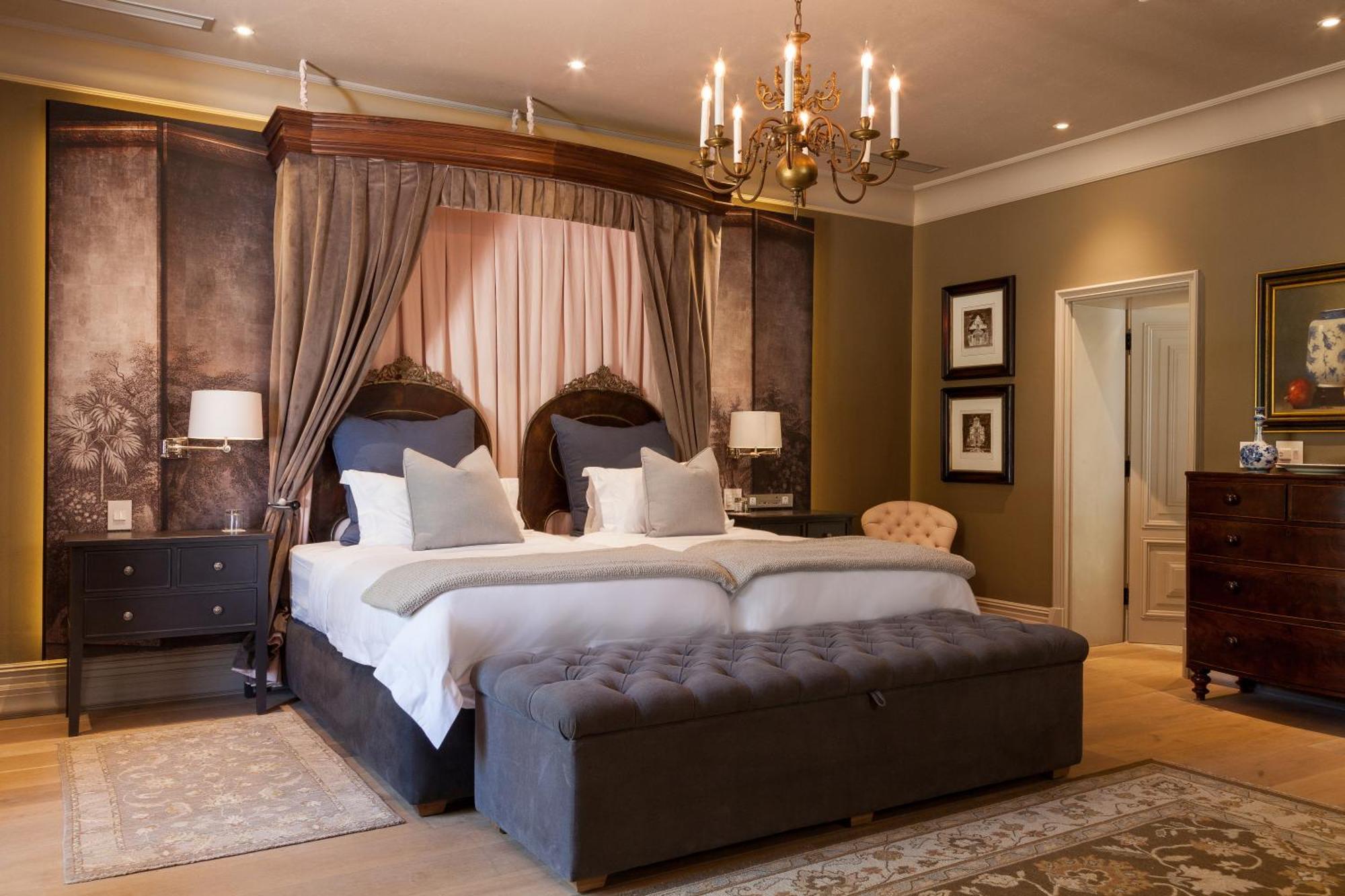 Luxury Room