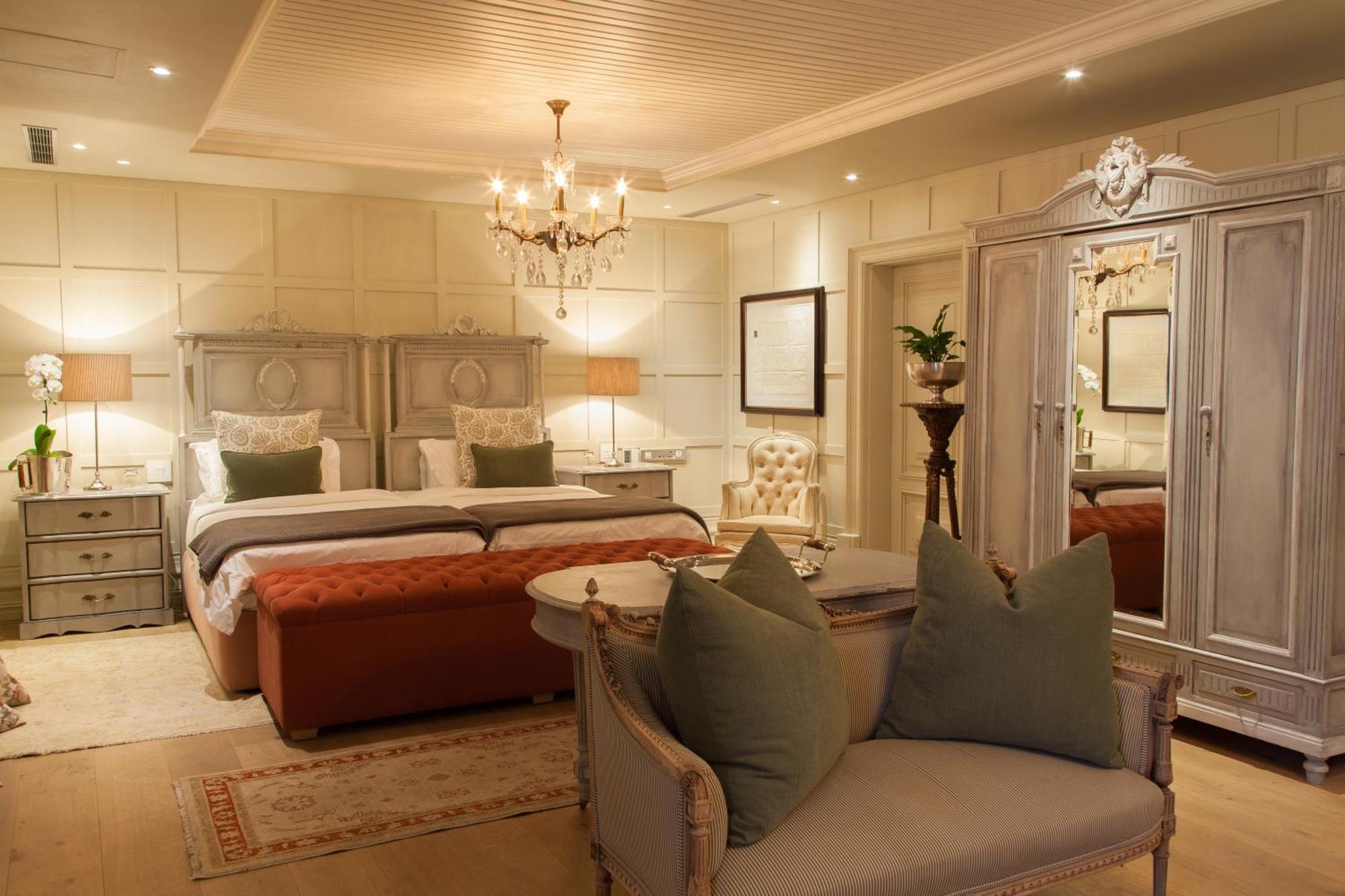 Luxury Room