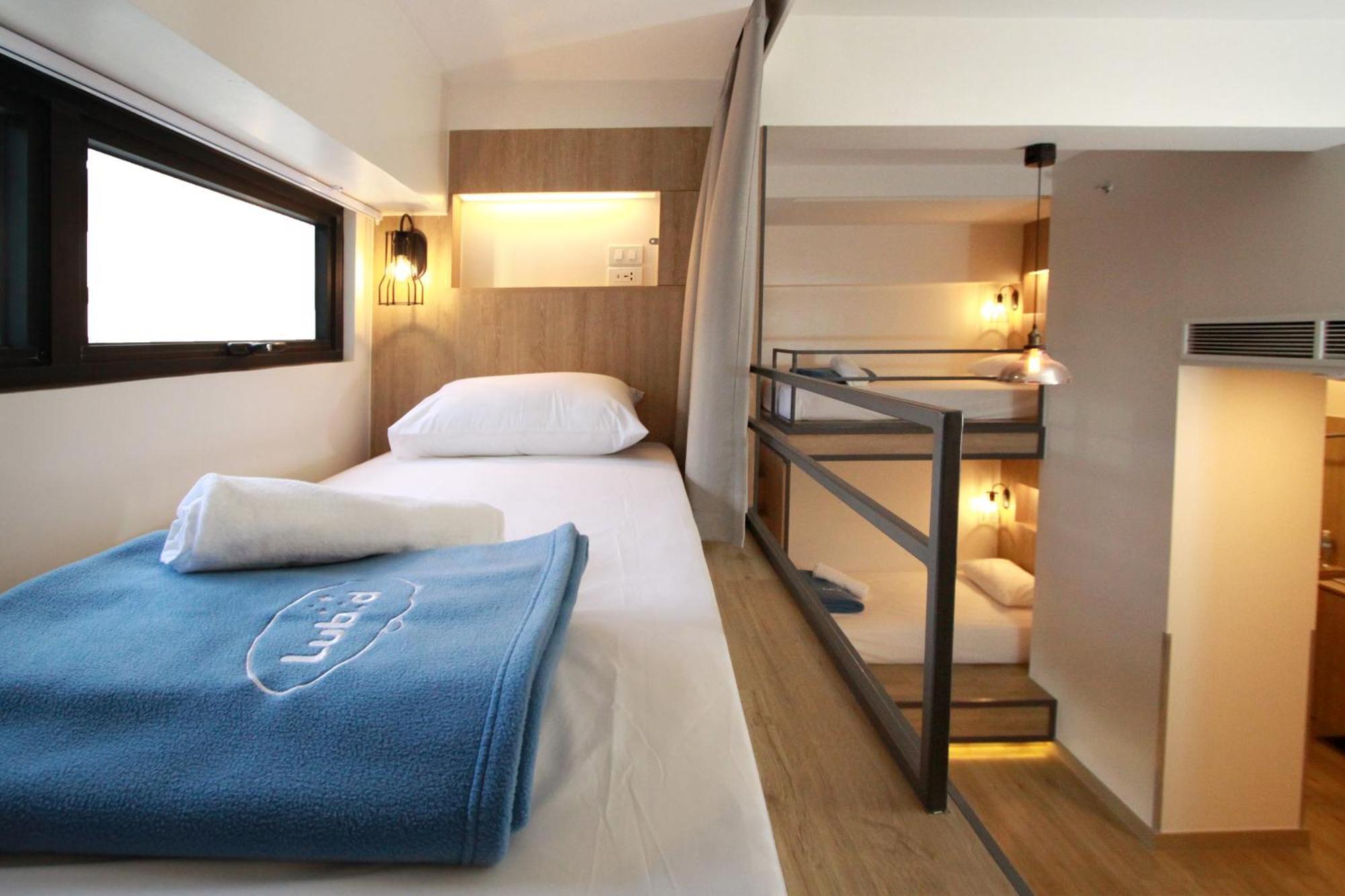Bed 8-Bed Mixed Dormitory Room
