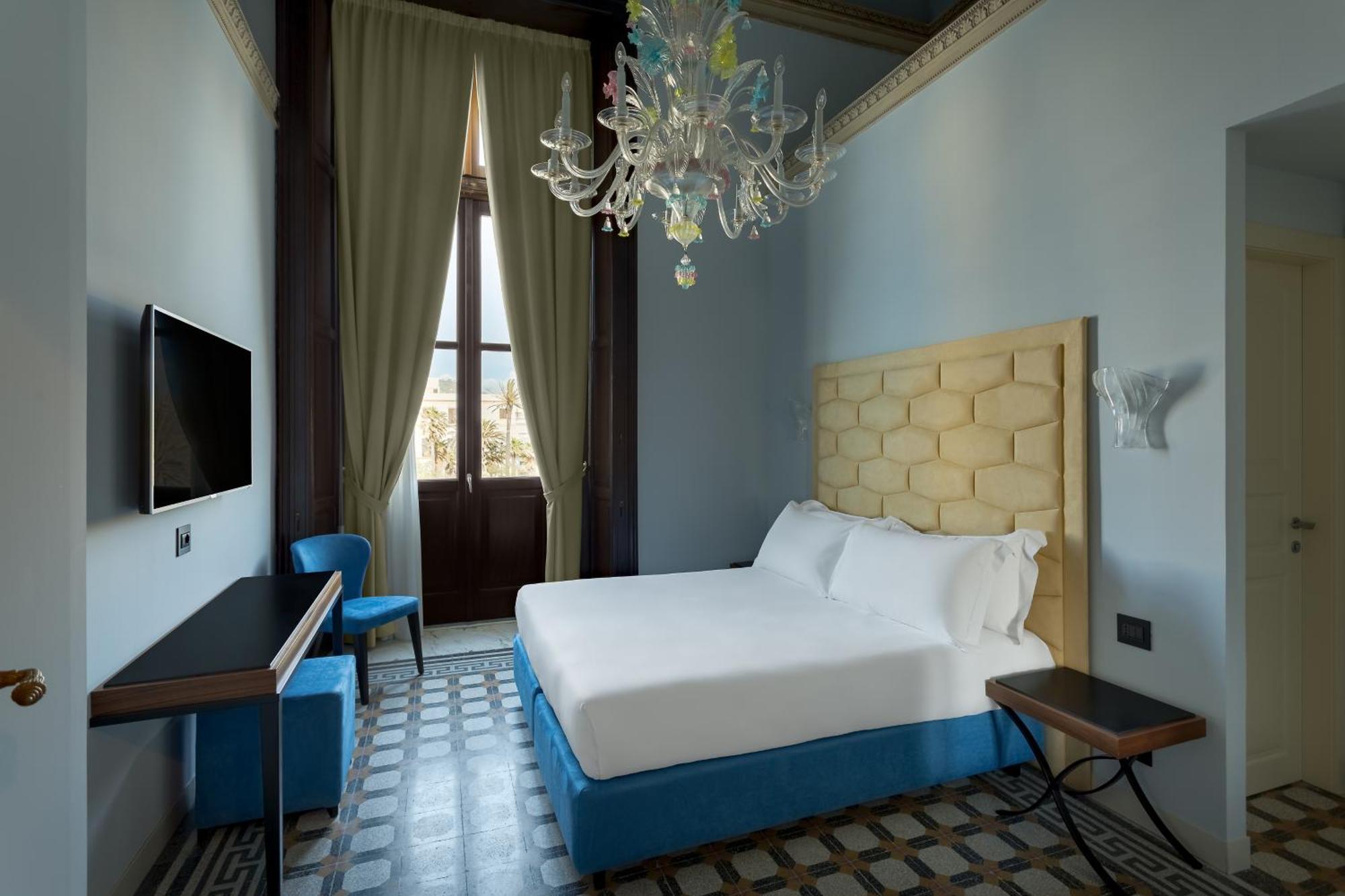 Superior Double or Twin Room,1223993113:JPEG