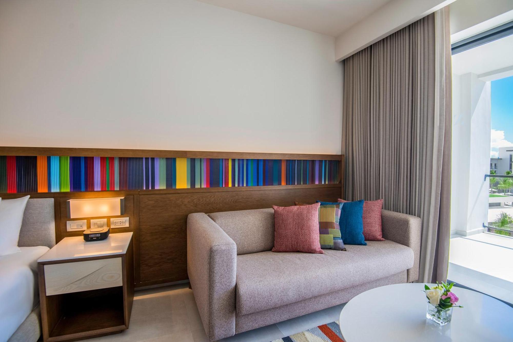 Junior King Suite