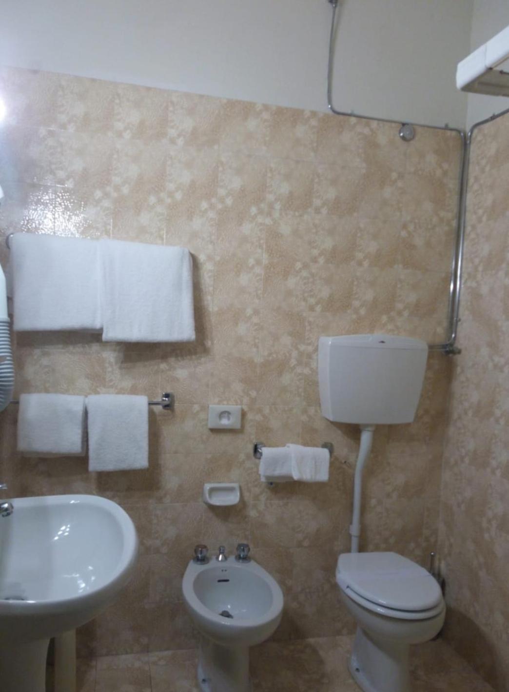 Economy Twin Room,1224015190:JPEG