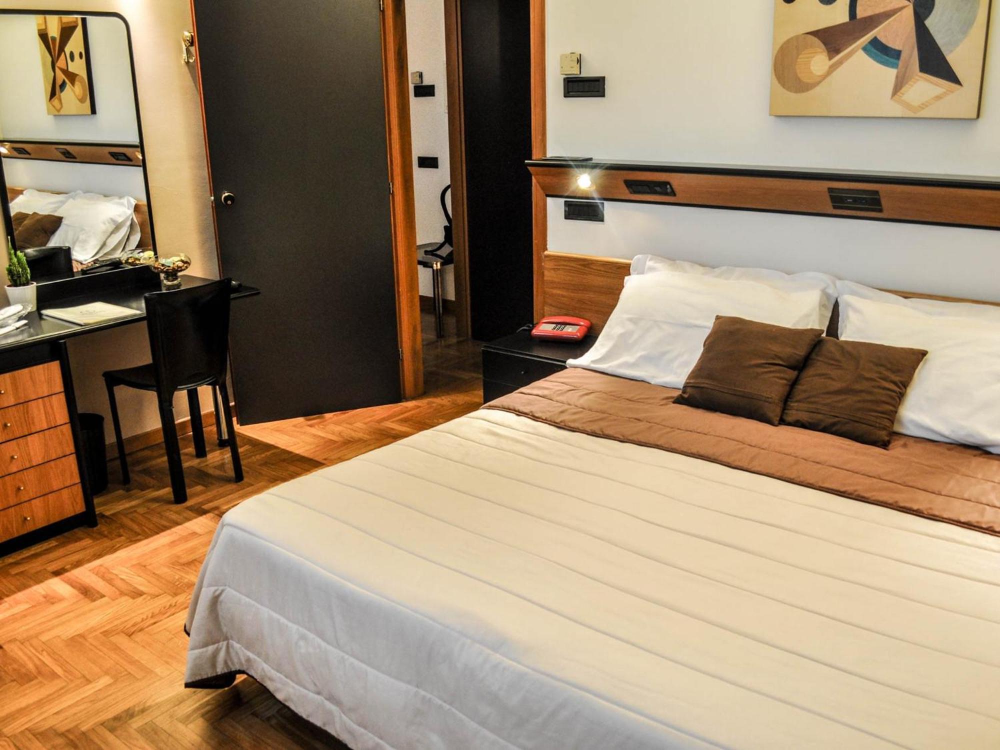 Quadruple Room,1224045364:JPEG
