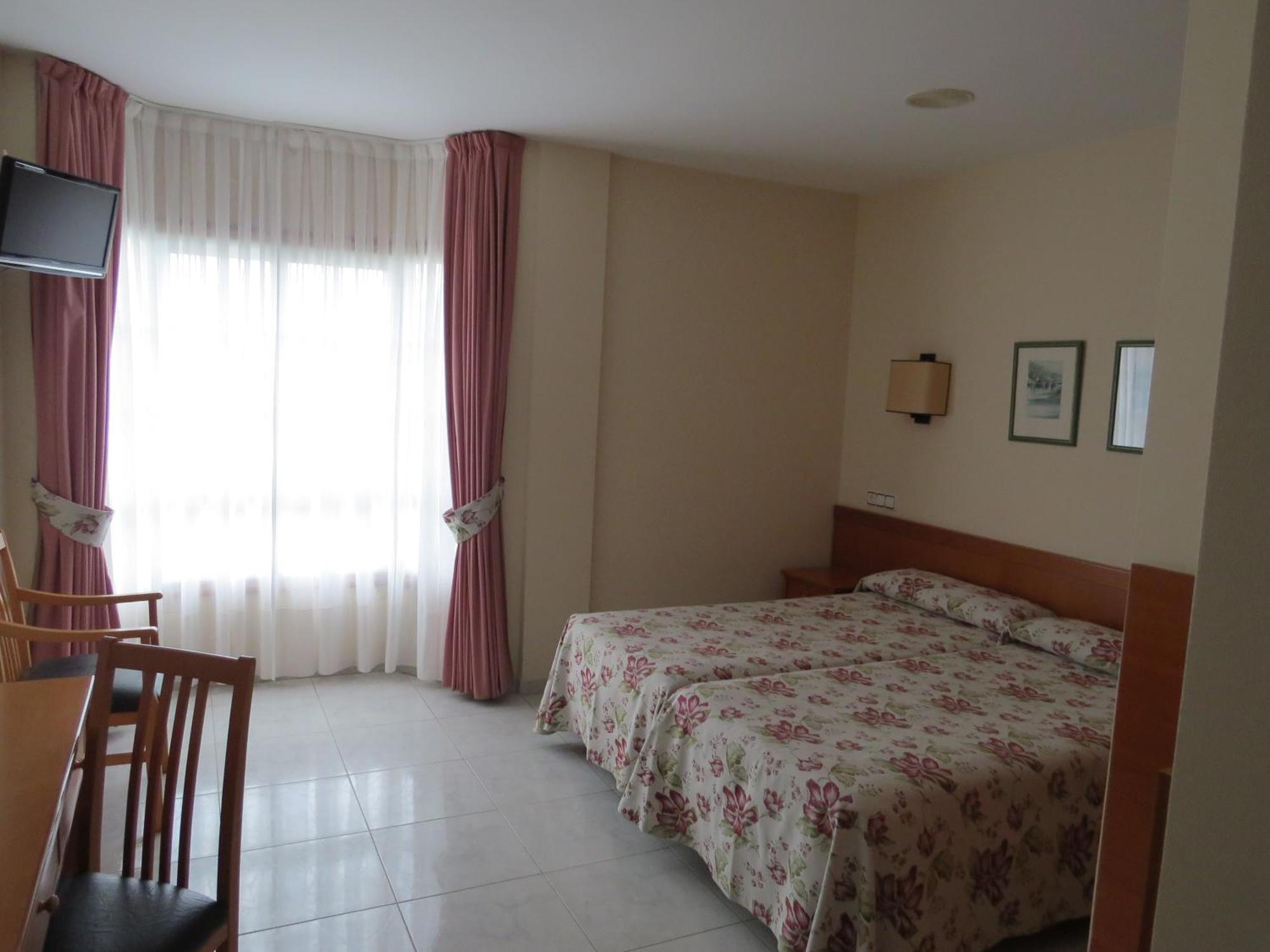 Single Room,1224054013:JPEG