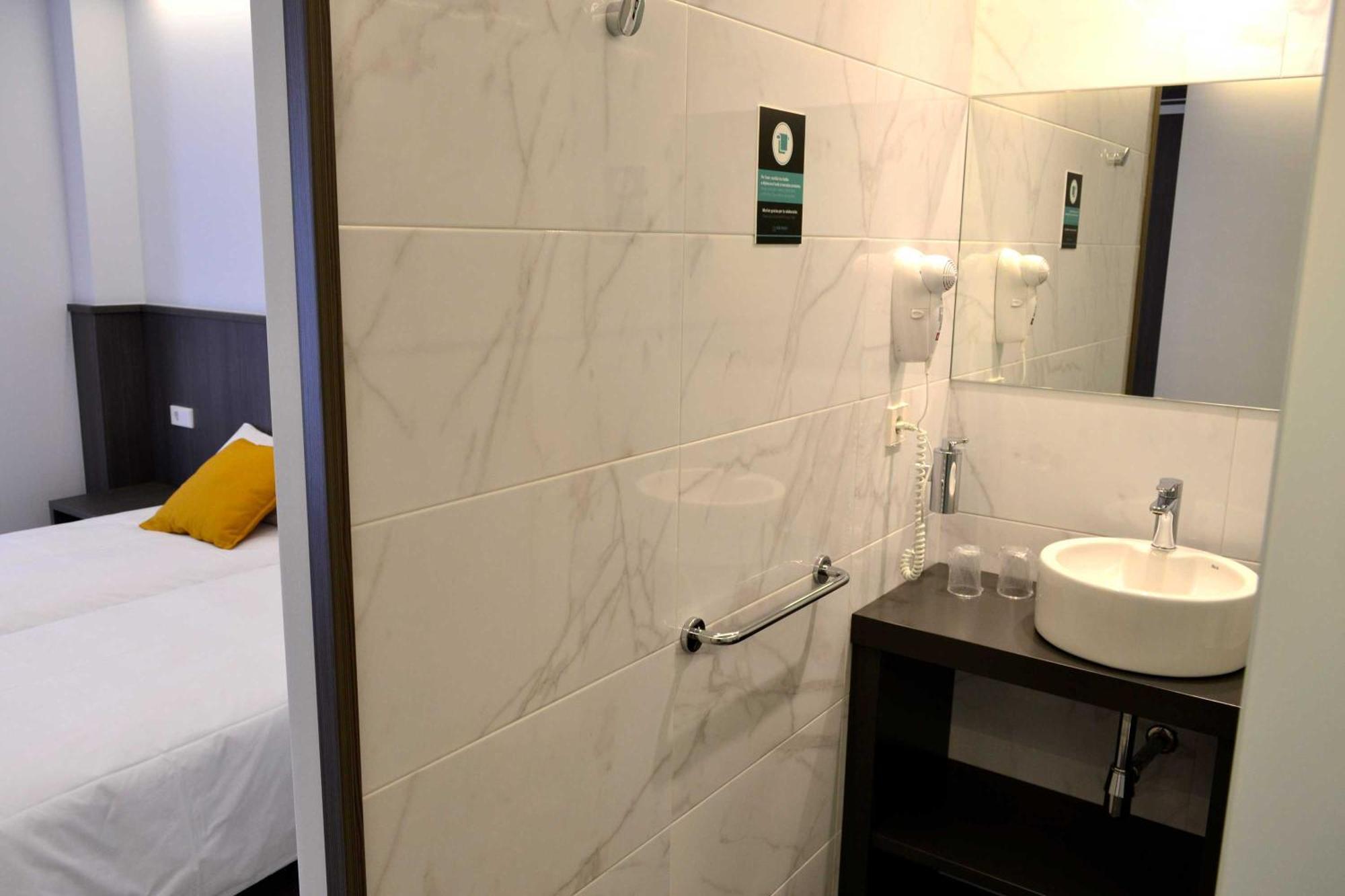 Economy Double or Twin Room