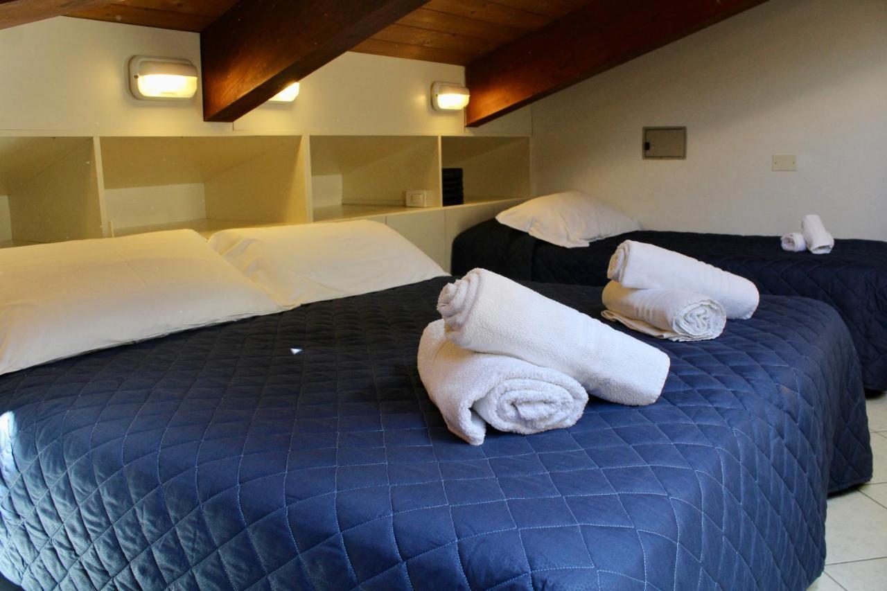 Economy Triple Room