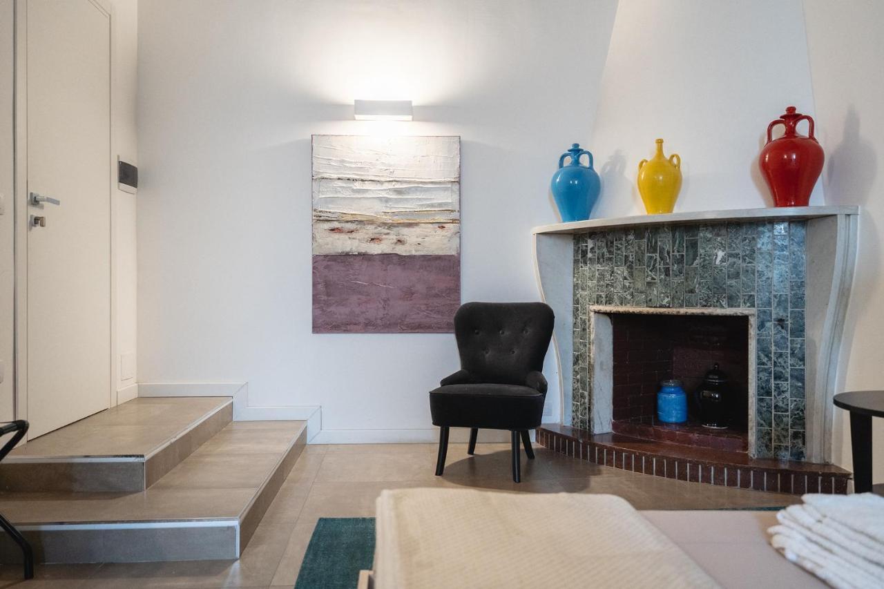 Large Double Room Chimney