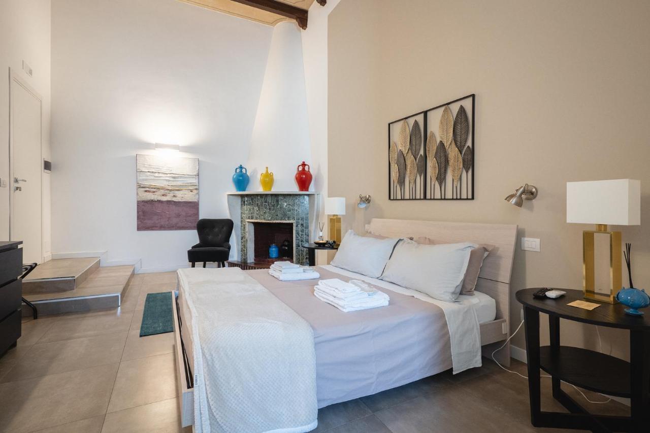 Large Double Room Chimney,762604999:JPEG
