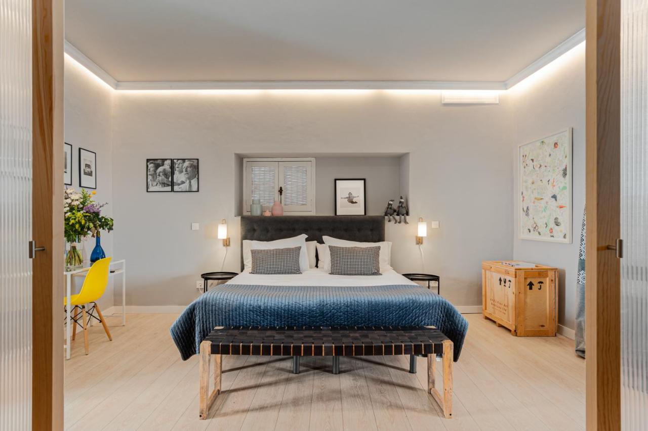 Deluxe Junior Suite King bed