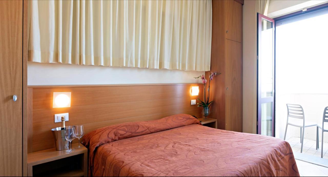 Triple Room,1226163290:JPEG