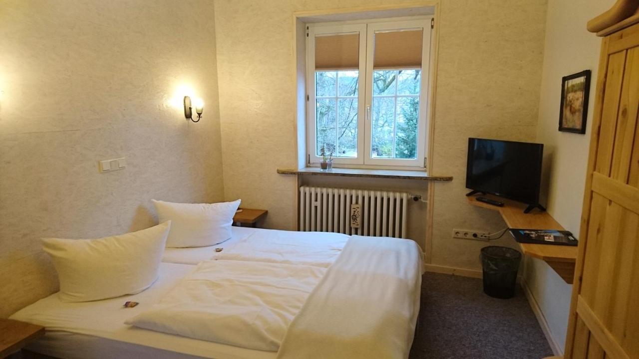 Economy Twin Room