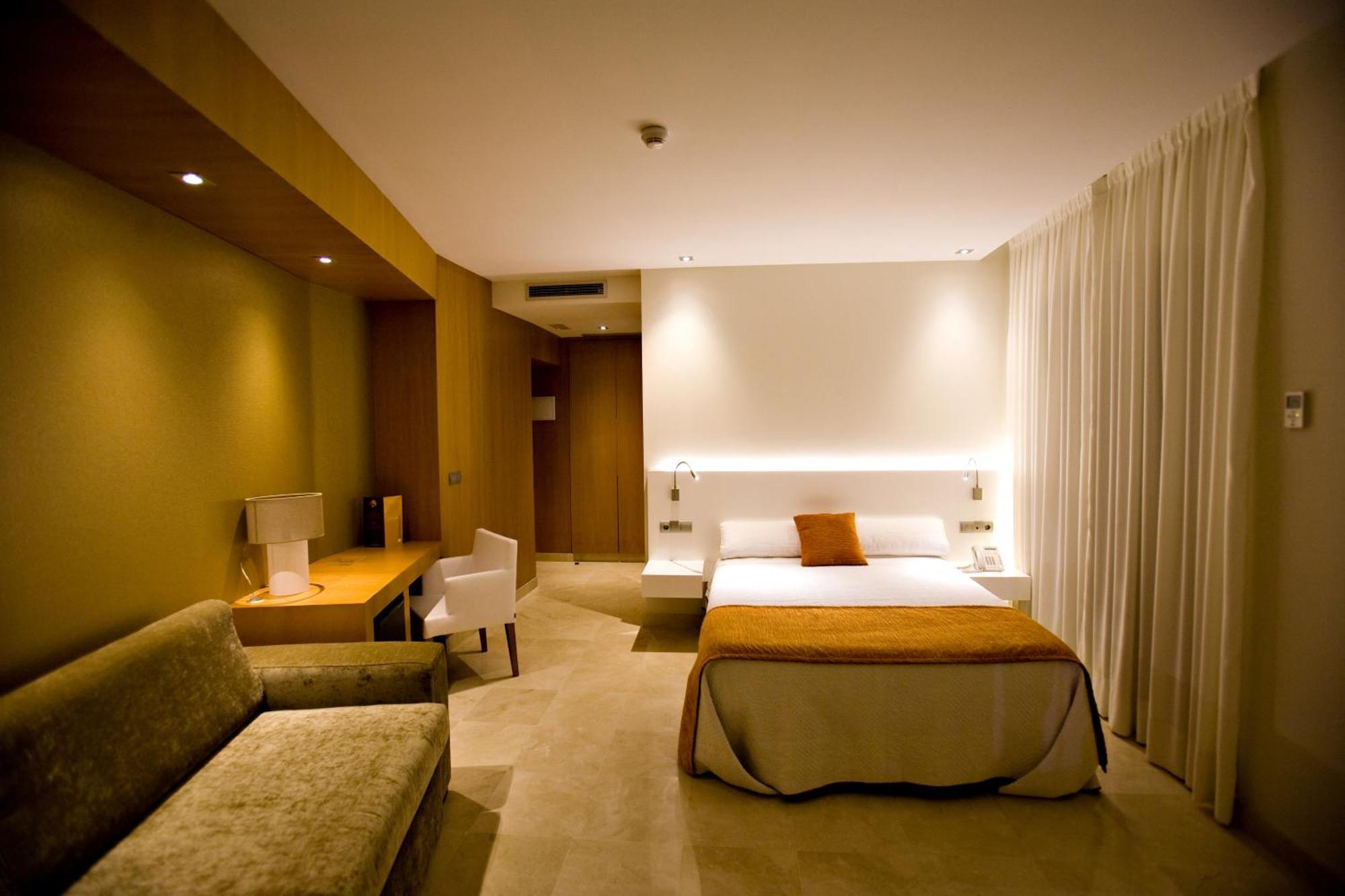 Superior Double Room,1431725794:JPEG
