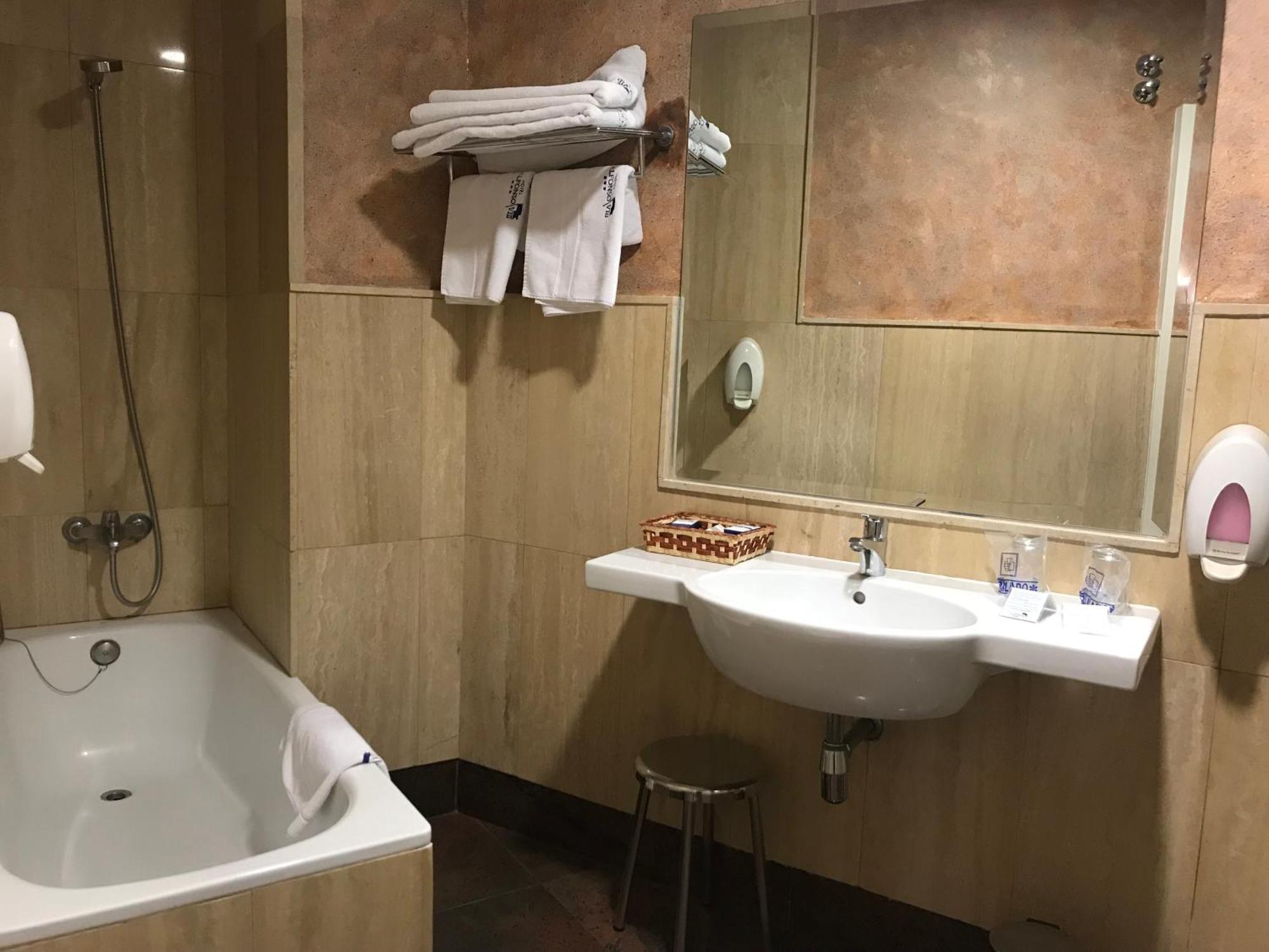 Double Room,1709883043:JPEG