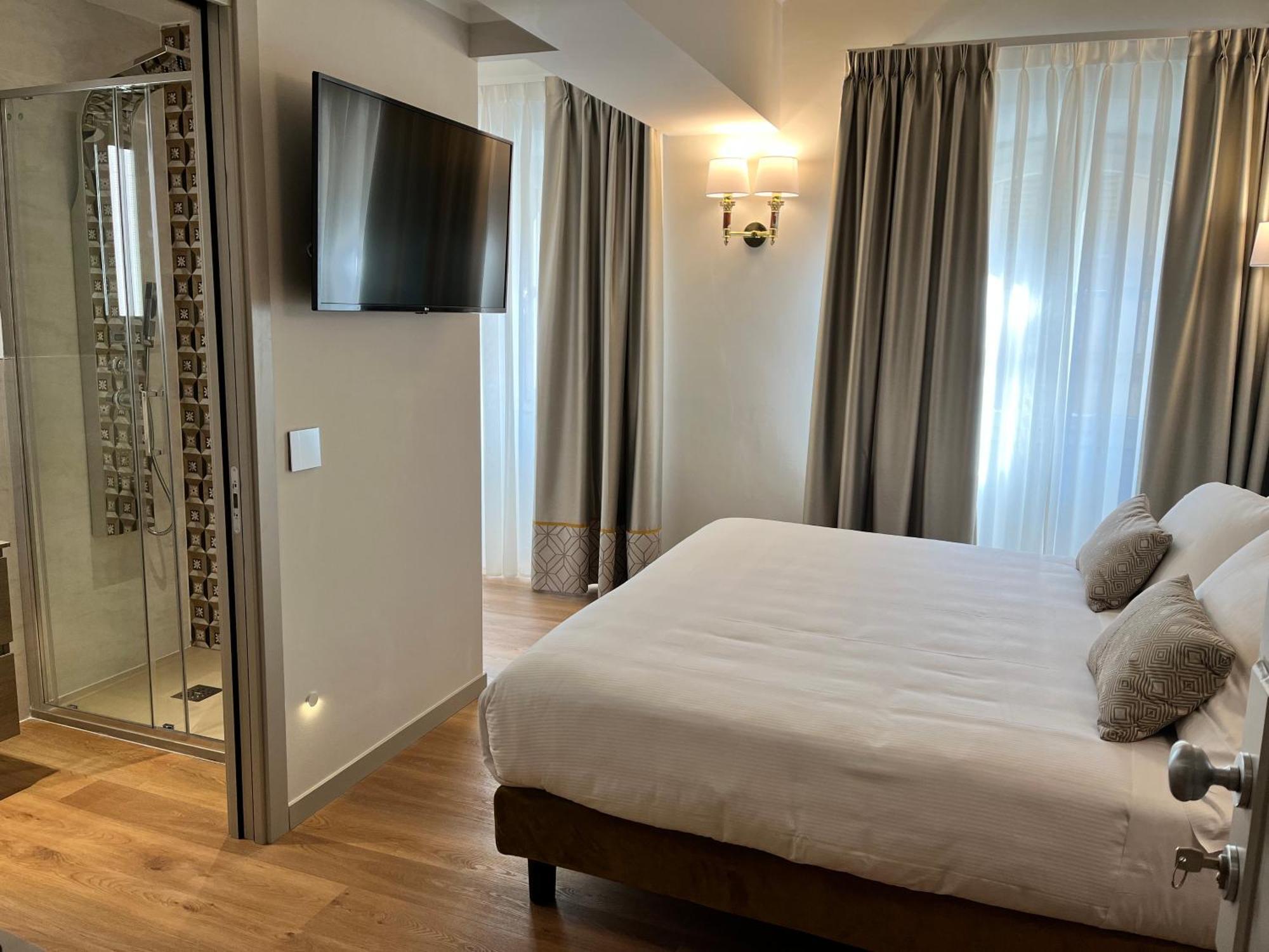 Superior Double or Twin Room City View