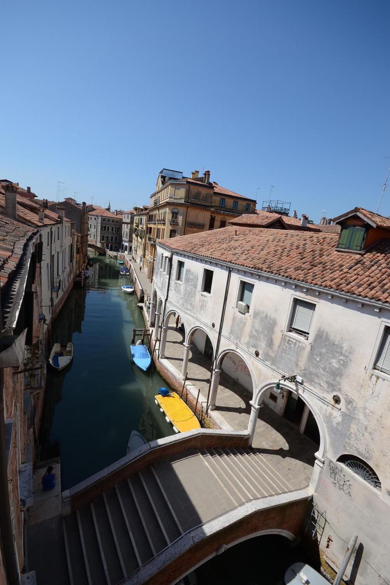 Three-Bedroom Apartment Canal View,1554832009:JPEG