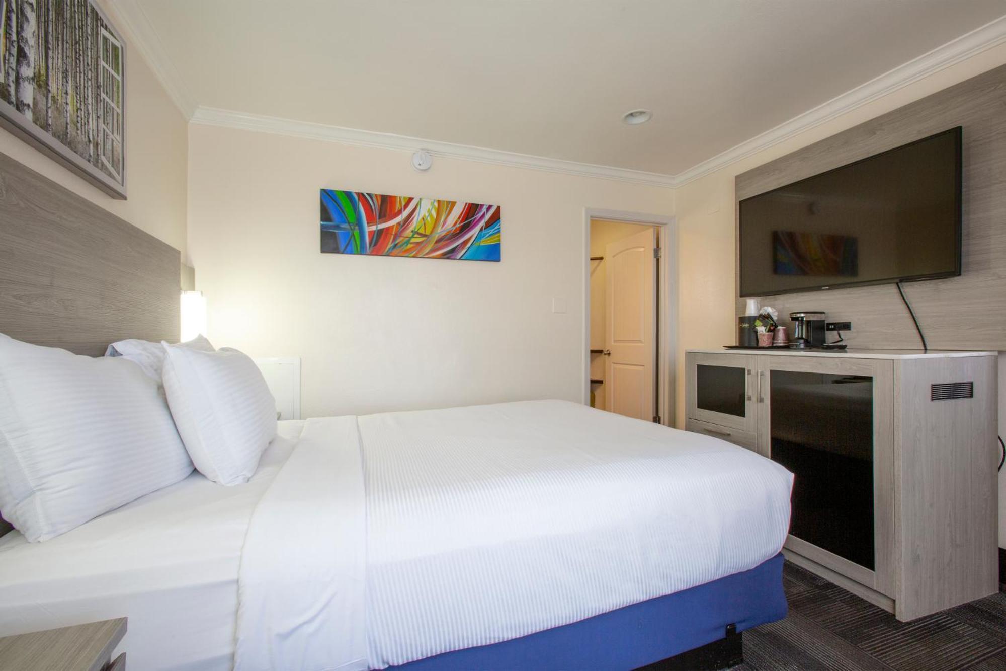 Queen Room