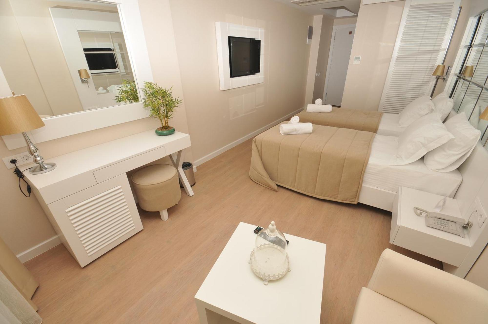 Standard Room Land View