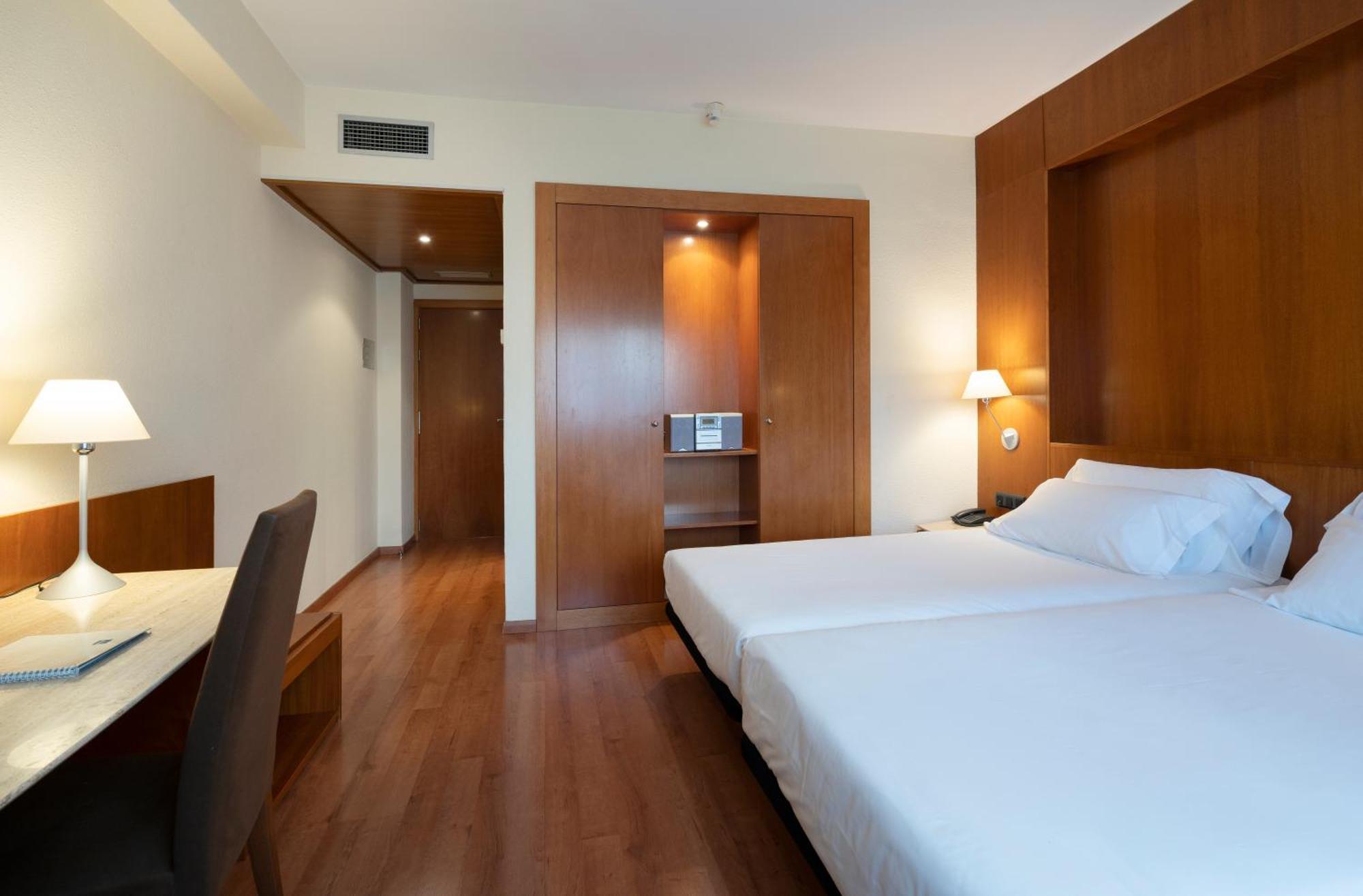 Triple Room,1227178838:JPEG