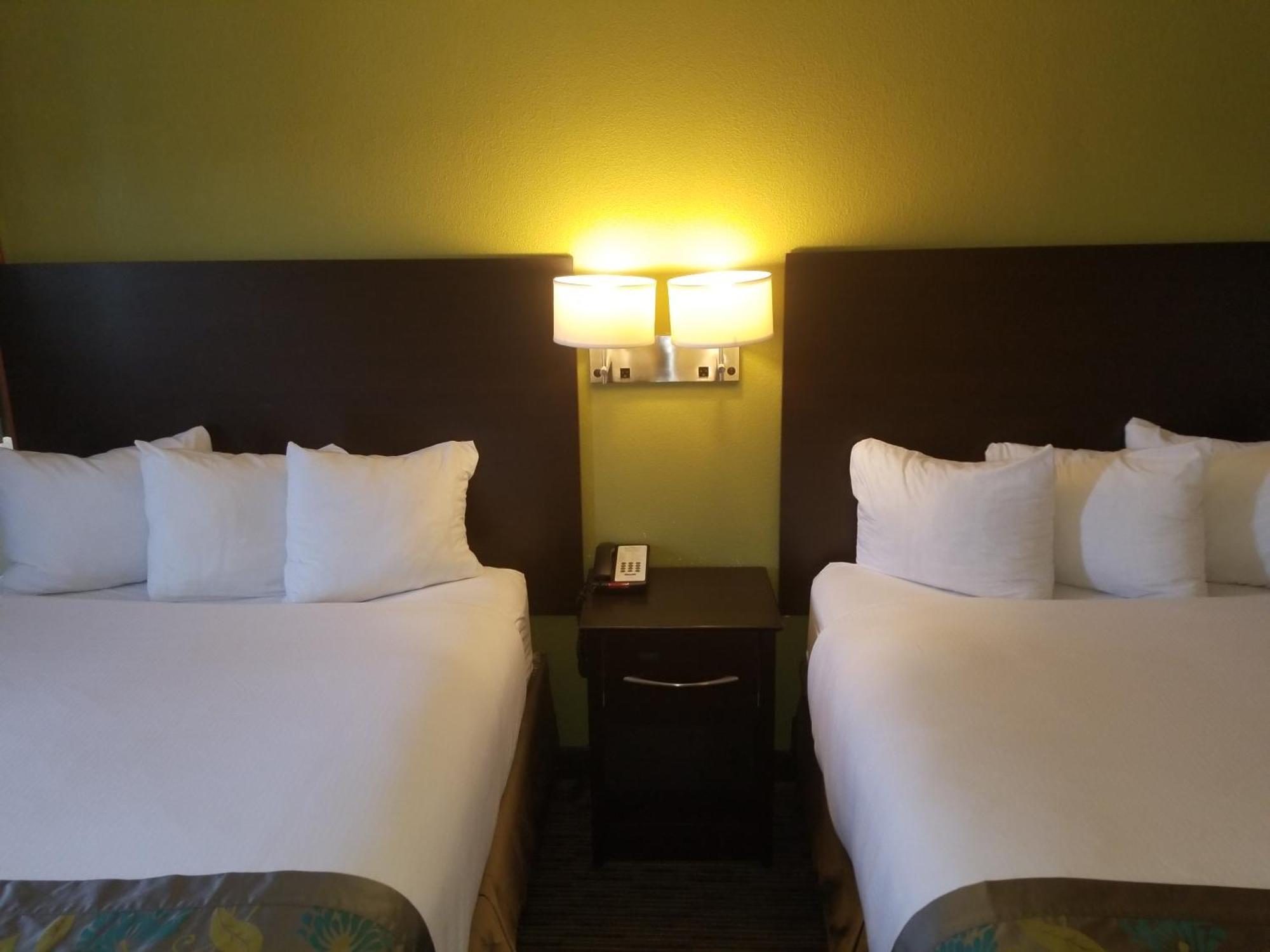 Queen Room Two Queen Beds Non-Smoking