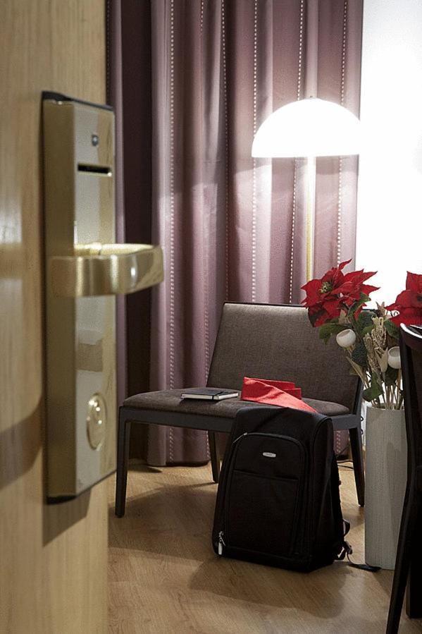 Twin Room Extra Bed