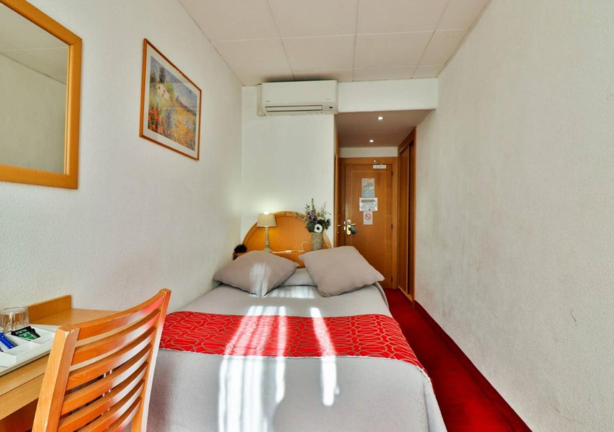 Standard Double Room,1227423518:JPEG