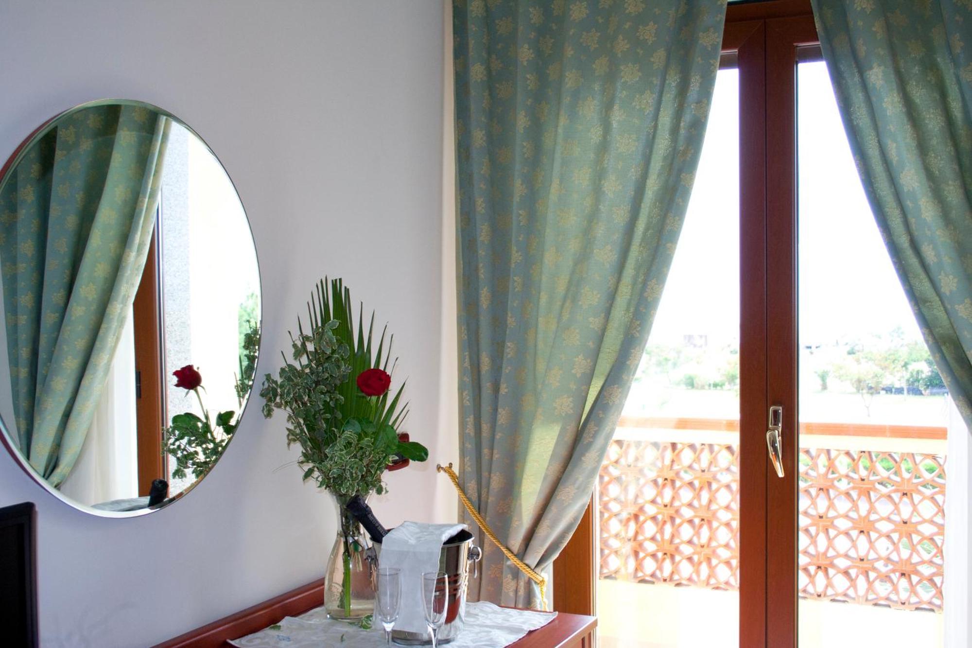 Double or Twin Room Balcony,823199036:JPEG