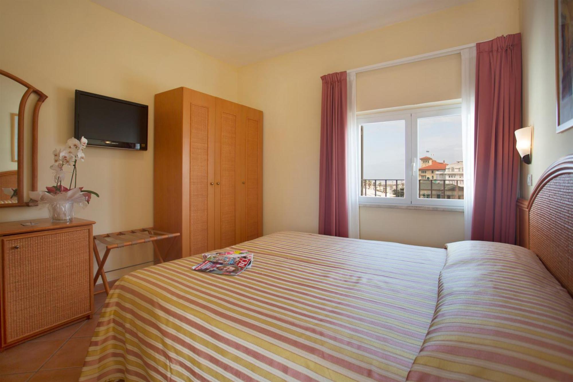 Double or Twin Room Balcony