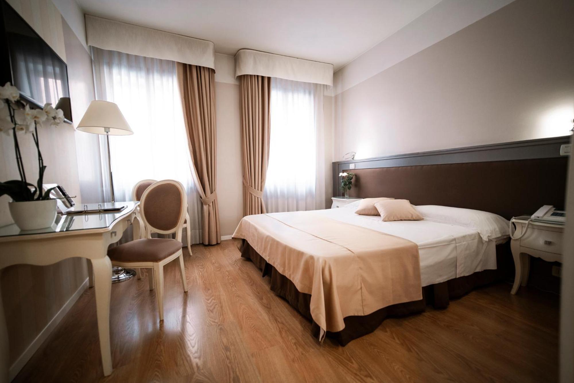 Classic Double Room