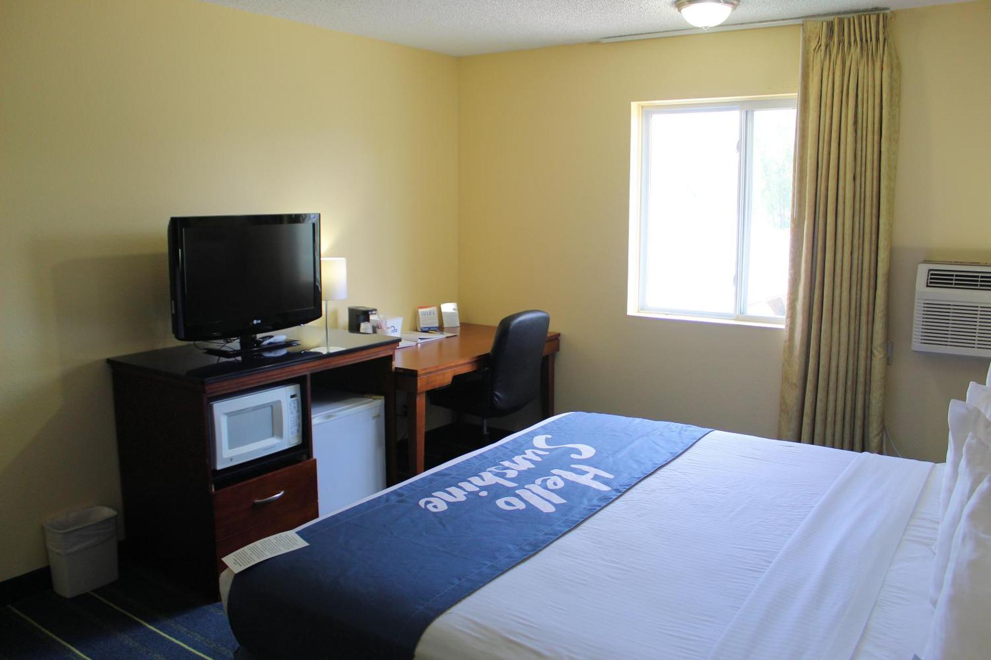 Deluxe King Room Non-Smoking