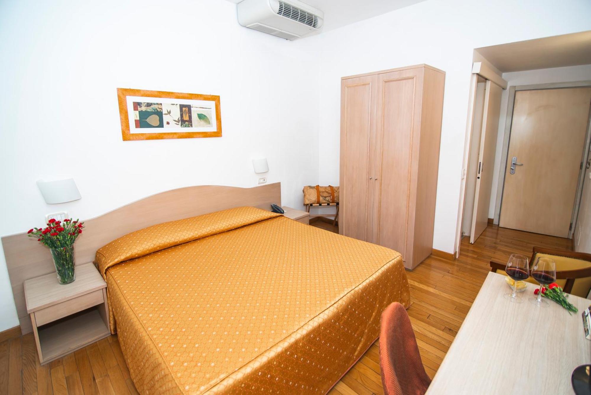 Double or Twin Room Disability Access