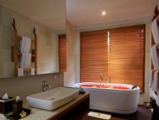 One-Bedroom Royal Pool Villa Rice Terrace View
