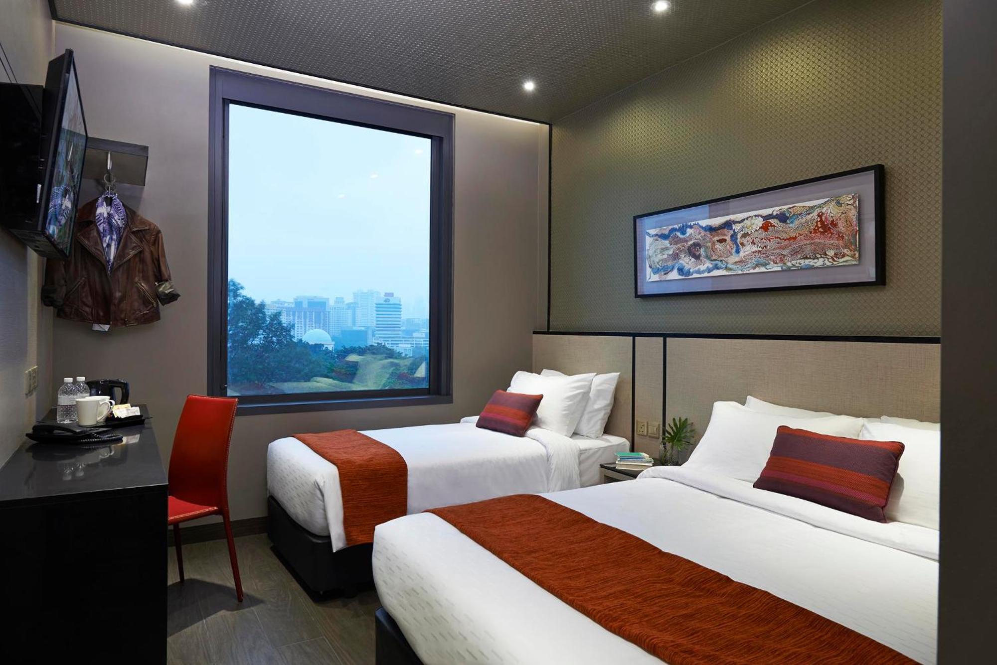 Triple Room,1278752560:JPEG