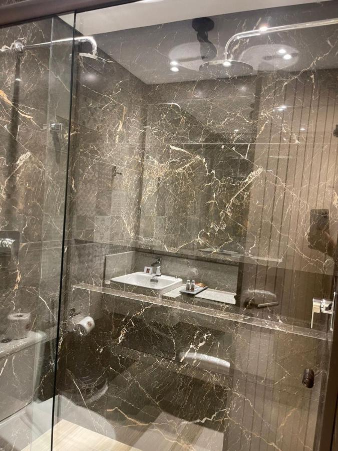 Standard Triple Room,1576722503:JPEG