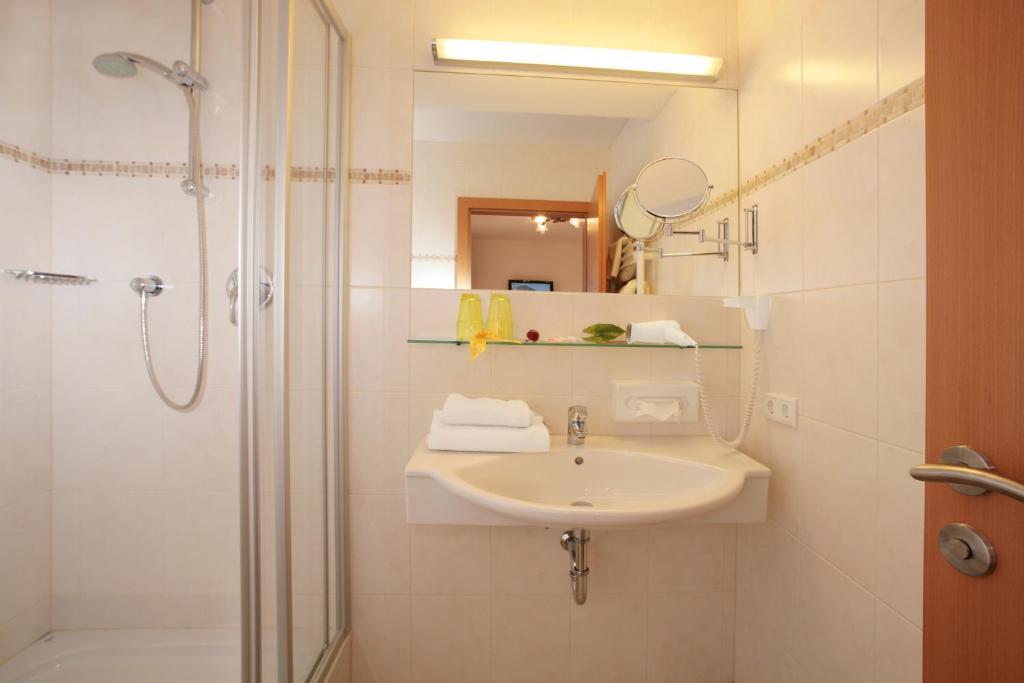 Two-Bedroom Apartment,28447262:JPEG